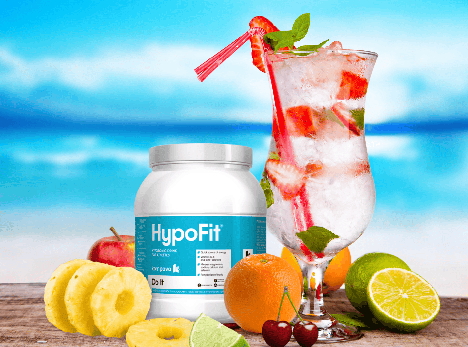 hypofit s pohárom pri mori