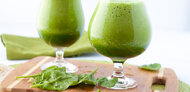 Zielone smoothie z awokado z białkiem