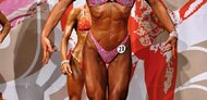 Víťazka IRON GYM CUP 2. 1.miesto fitness figura,1. miesto súťaženie v pároch a Absolútna víťazka Laura Takácsová