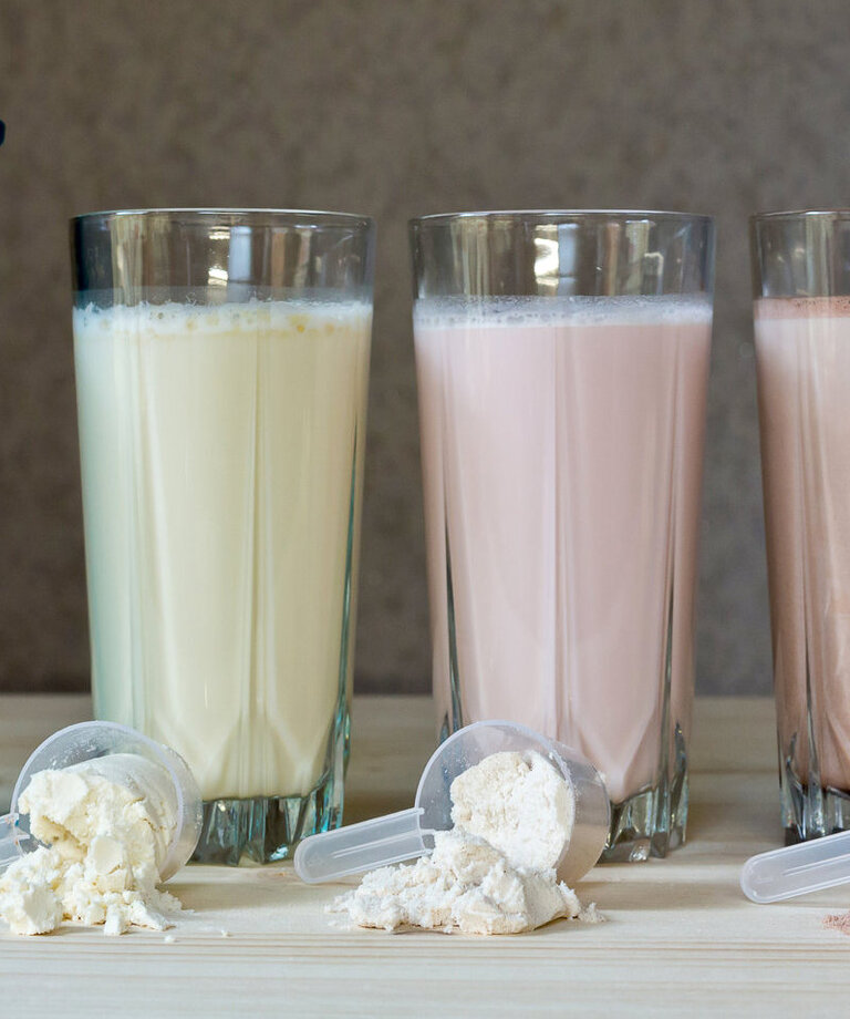 Zaženou hlad a pomohou zhubnout: Mléčné bílkoviny