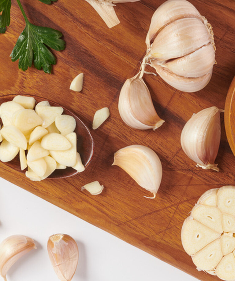 Sos czosnkowy z białkiem