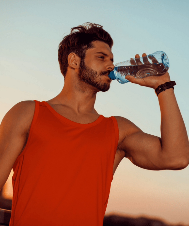 Pitný režim a kolik vody potřebujeme v horkých dnech