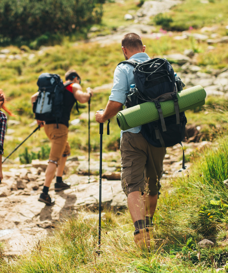 Regenerace těla po turistice: Jak se zbavit svalové bolesti a vrátit nohám lehkost