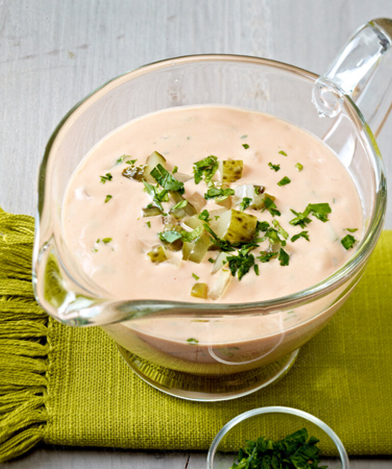 Dressing ze szczypiorkiem i białkiem