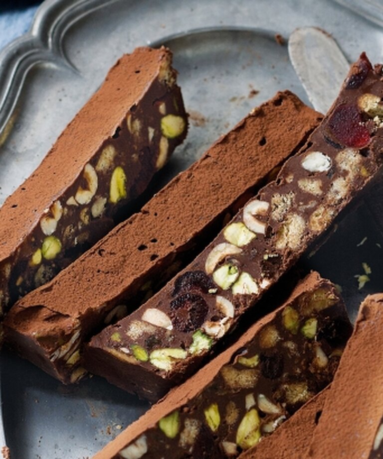 Vianočné pečenie - Nemúčny čokoládovo-pistáciový koláč