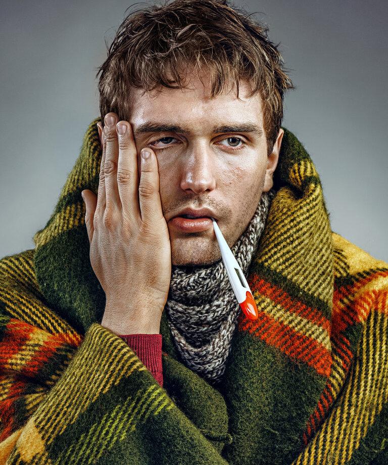 Tri leta s boleznijo Covid-19. Ali nam jo bo uspelo premagati?