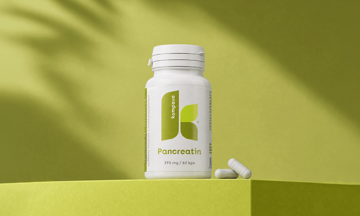 Pancreatin kapsuly 390 mg/80 kps podpora travenia a lepsie vstrebavanie zivin s viditelnymi kapsulami KOMPAVA